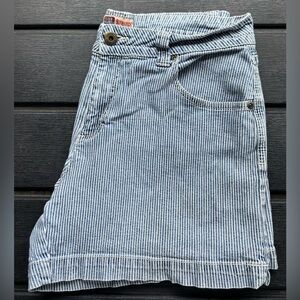 Vintage Pinstripe Faded Glory Stretch Shorts Size 10